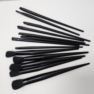 Set de Brochas con estuche negro - 13
